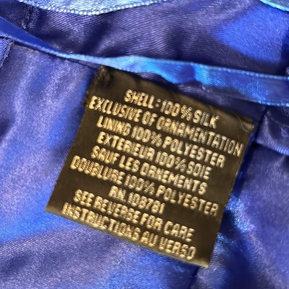 Aidan Mattox Blue Silk Gown with Beading. Size 8 - Picture 5 of 5